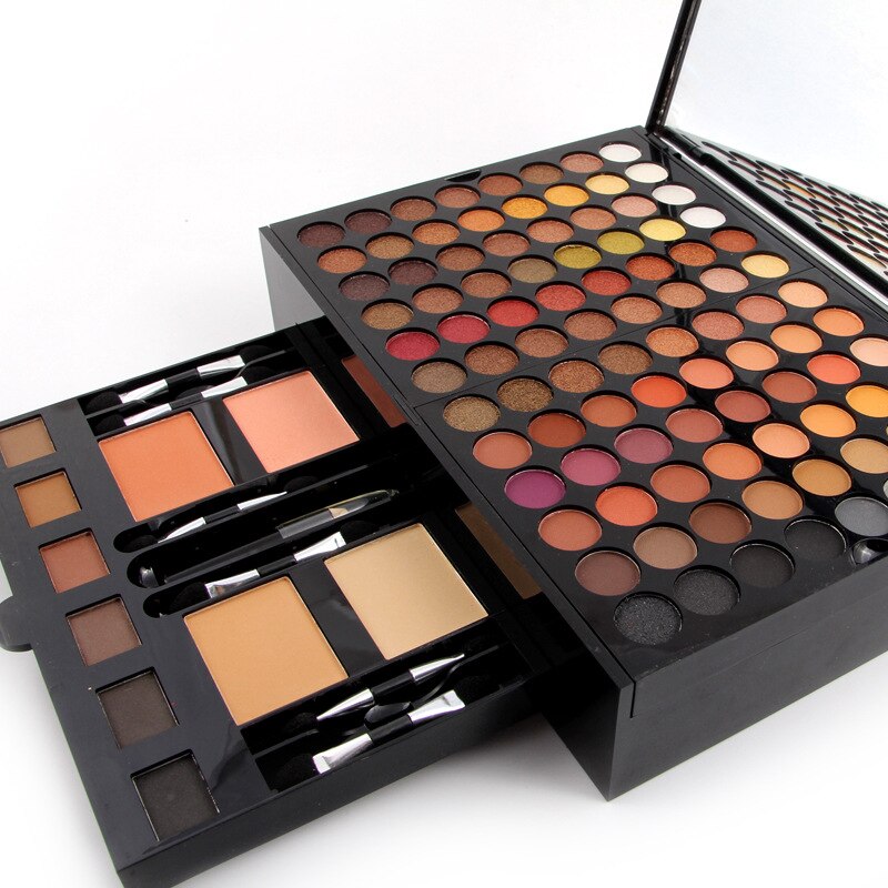180-colour eyeshadow and blush palette - alternate view 6